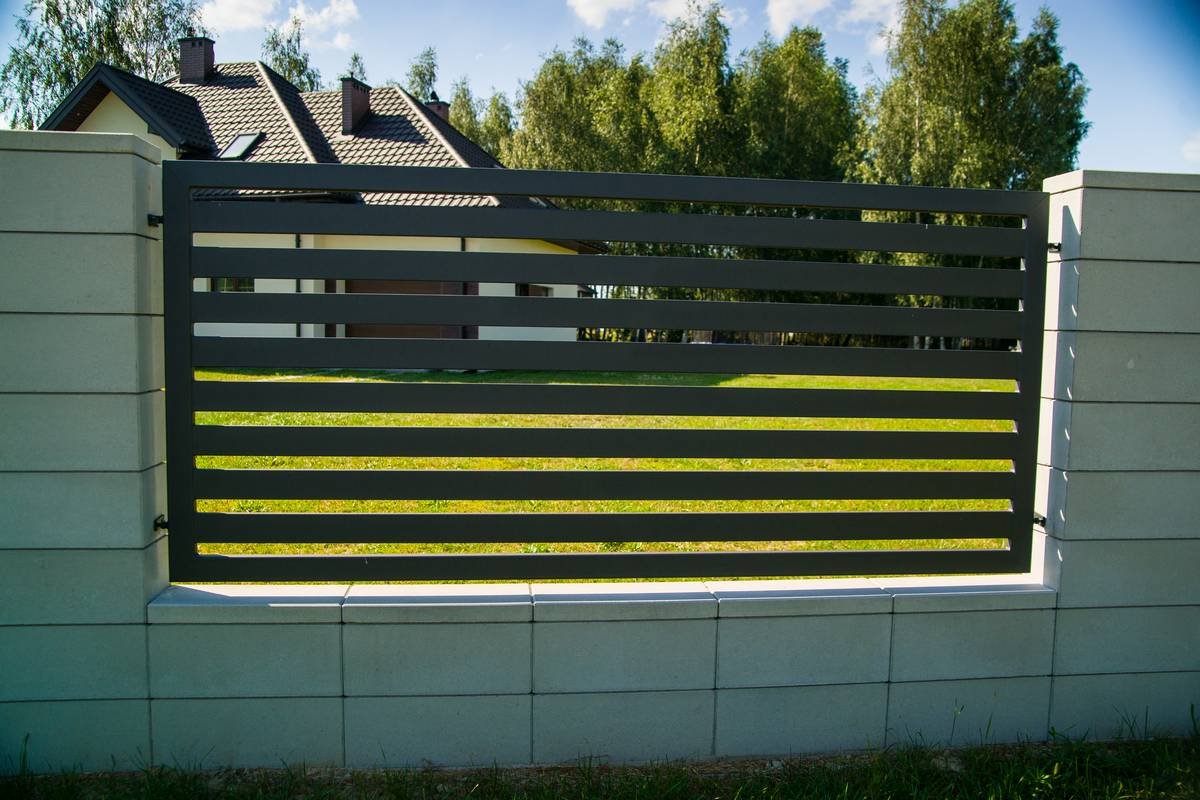 Brama dwuskrzydłowa SB-N10 - Producent ogrodzeń